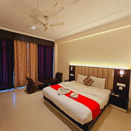 Hotel Kasauli View !! Balcony Rooms ! Terrace ! Restaurant ! Main Highway ! Garden !! 外观 照片