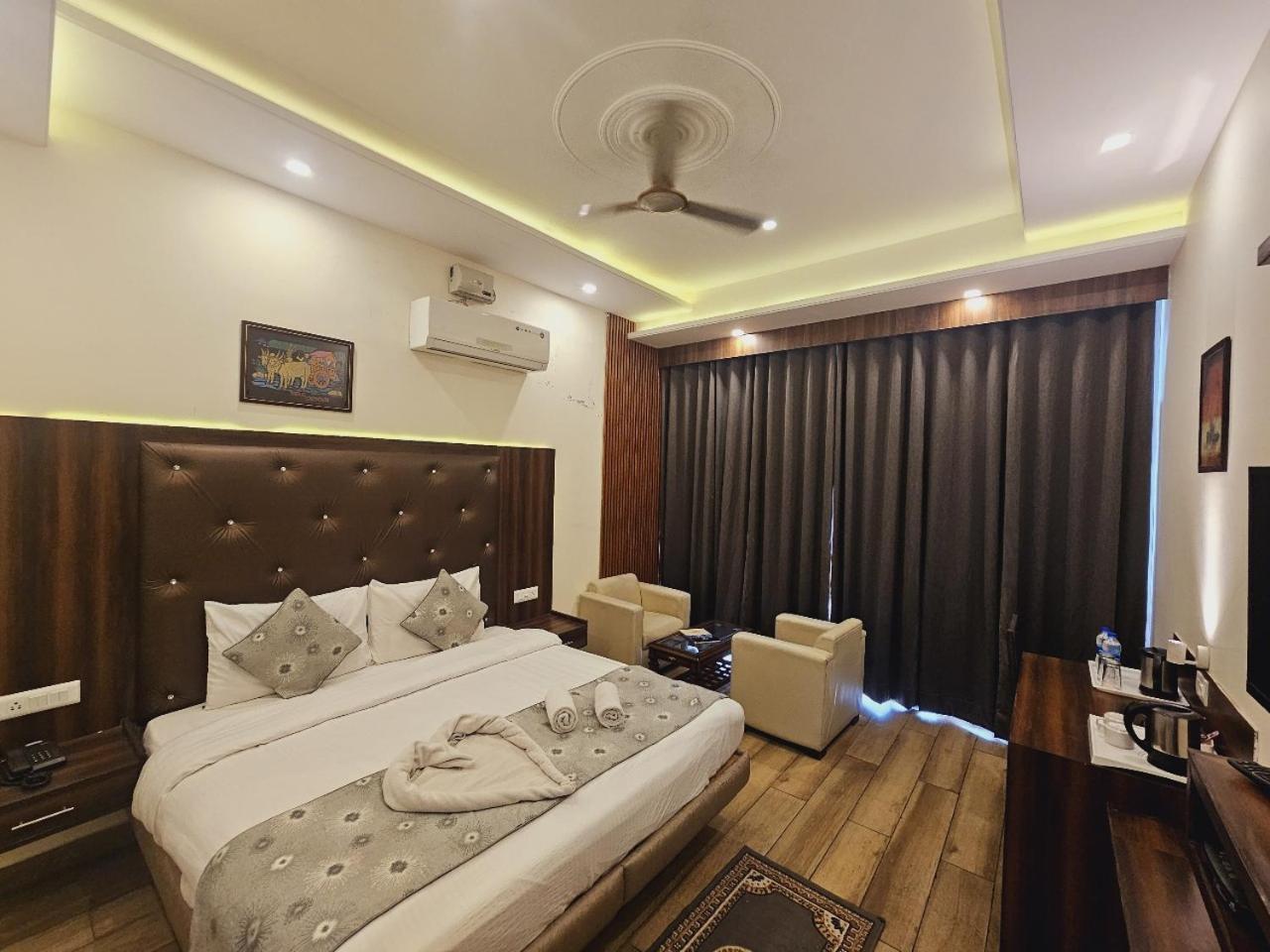 Hotel Kasauli View !! Balcony Rooms ! Terrace ! Restaurant ! Main Highway ! Garden !! 外观 照片